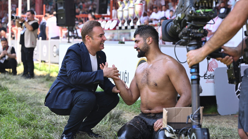 Tarihi Elmalı Güreşlerinde Balıkesir Rüzgârı