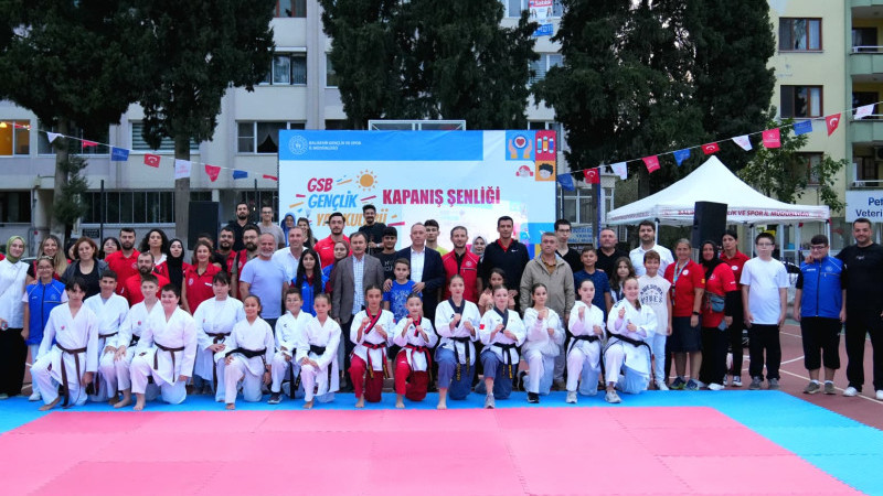 Eğitim, Sanat ve Sporla Dolu “GSB Gençlik Yaz Kulübü” Kapanış Şenliğiyle Tamamlandı