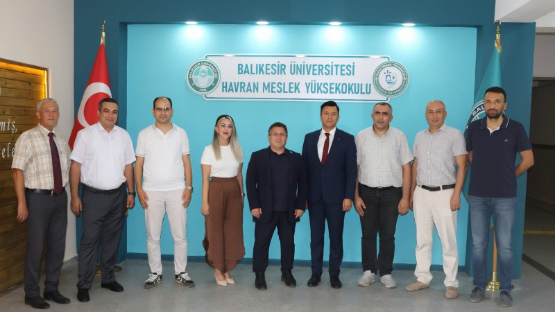 Rektör Oğurlu Havran MYO’yu Ziyaret Ederek Akademik ve Kurumsal Gelişim Süreçlerini Değerlendirdi